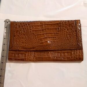 Vintage crocodile snap magnet leather purse brow 1960's 1970's great condition